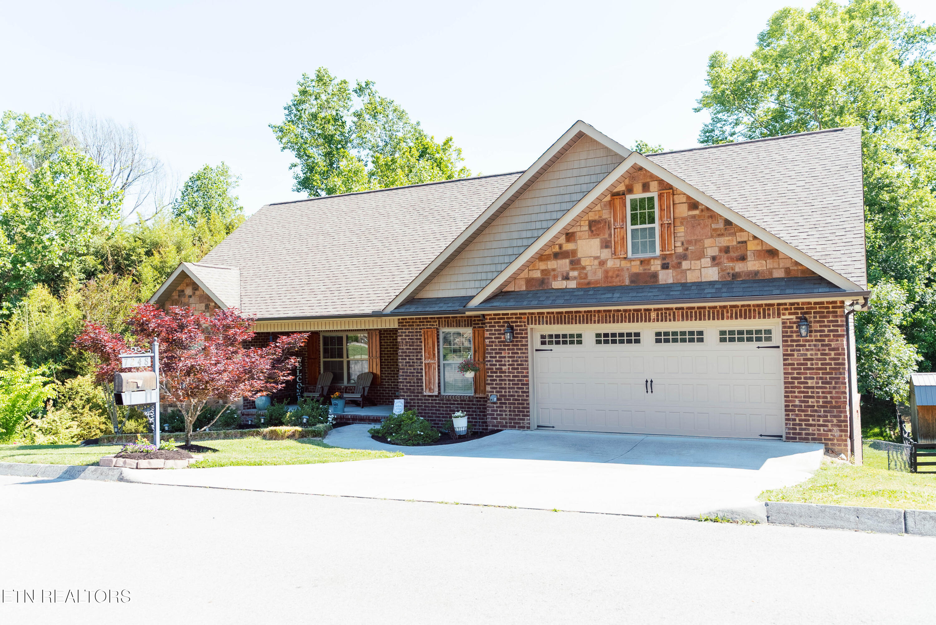 7248 Thornbrook Lane Powell, TN 37849 - Photo 2 of 36 DSC02635