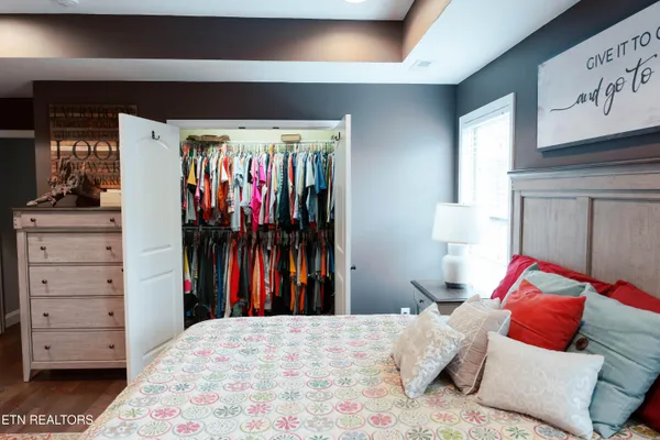 $492,900 | 7248 Thornbrook Lane, Powell, TN 37849