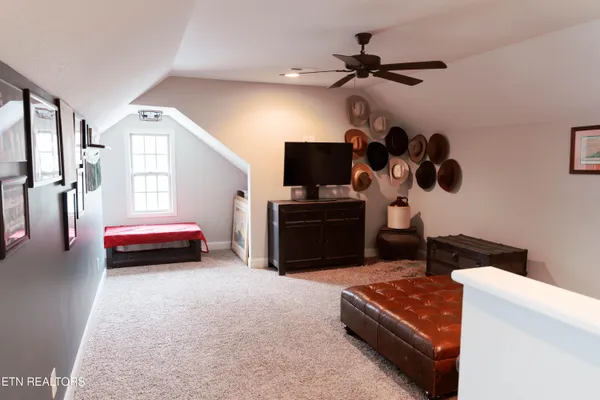 $492,900 | 7248 Thornbrook Lane, Powell, TN 37849