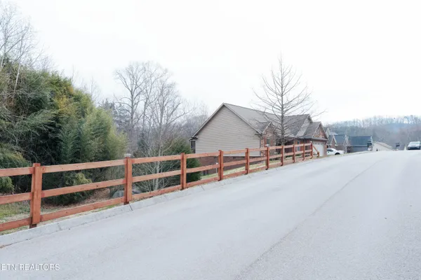 $492,900 | 7248 Thornbrook Lane, Powell, TN 37849