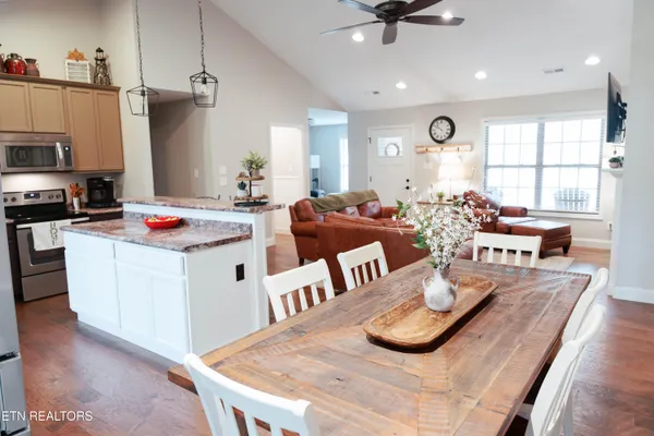 $492,900 | 7248 Thornbrook Lane, Powell, TN 37849