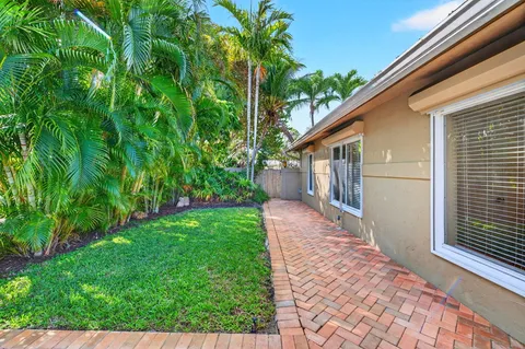 $748,000 | 2091 Northeast 54th Court, Fort Lauderdale, FL 33308