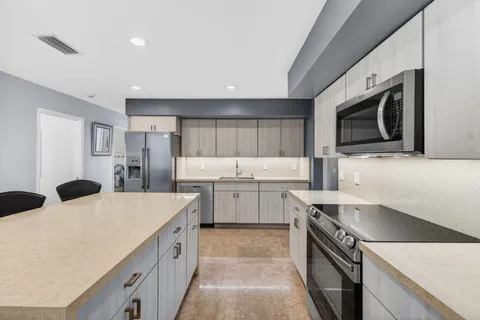 $748,000 | 2091 Northeast 54th Court, Fort Lauderdale, FL 33308