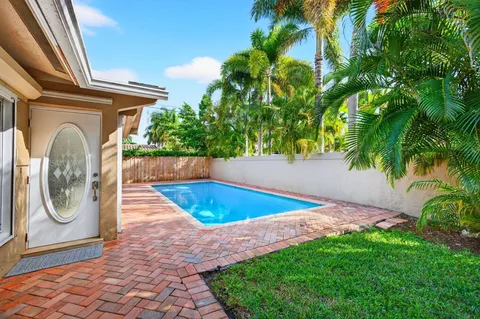 $748,000 | 2091 Northeast 54th Court, Fort Lauderdale, FL 33308
