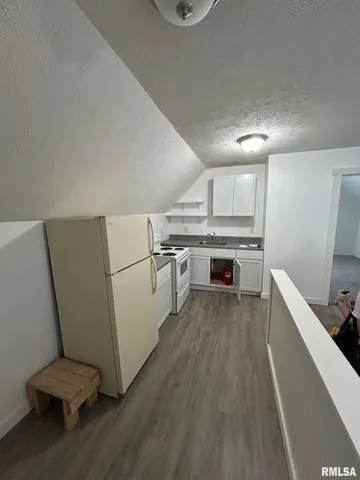 $150,000 | 318 South State Street, Springfield, IL 62704