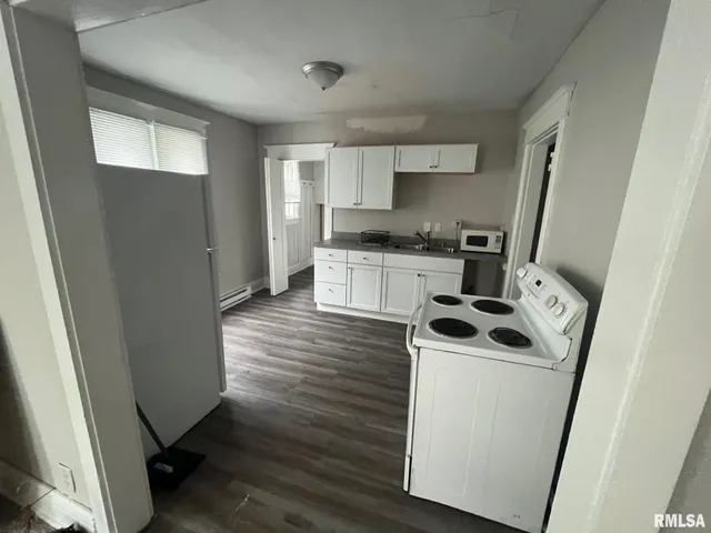 $150,000 | 318 South State Street, Springfield, IL 62704