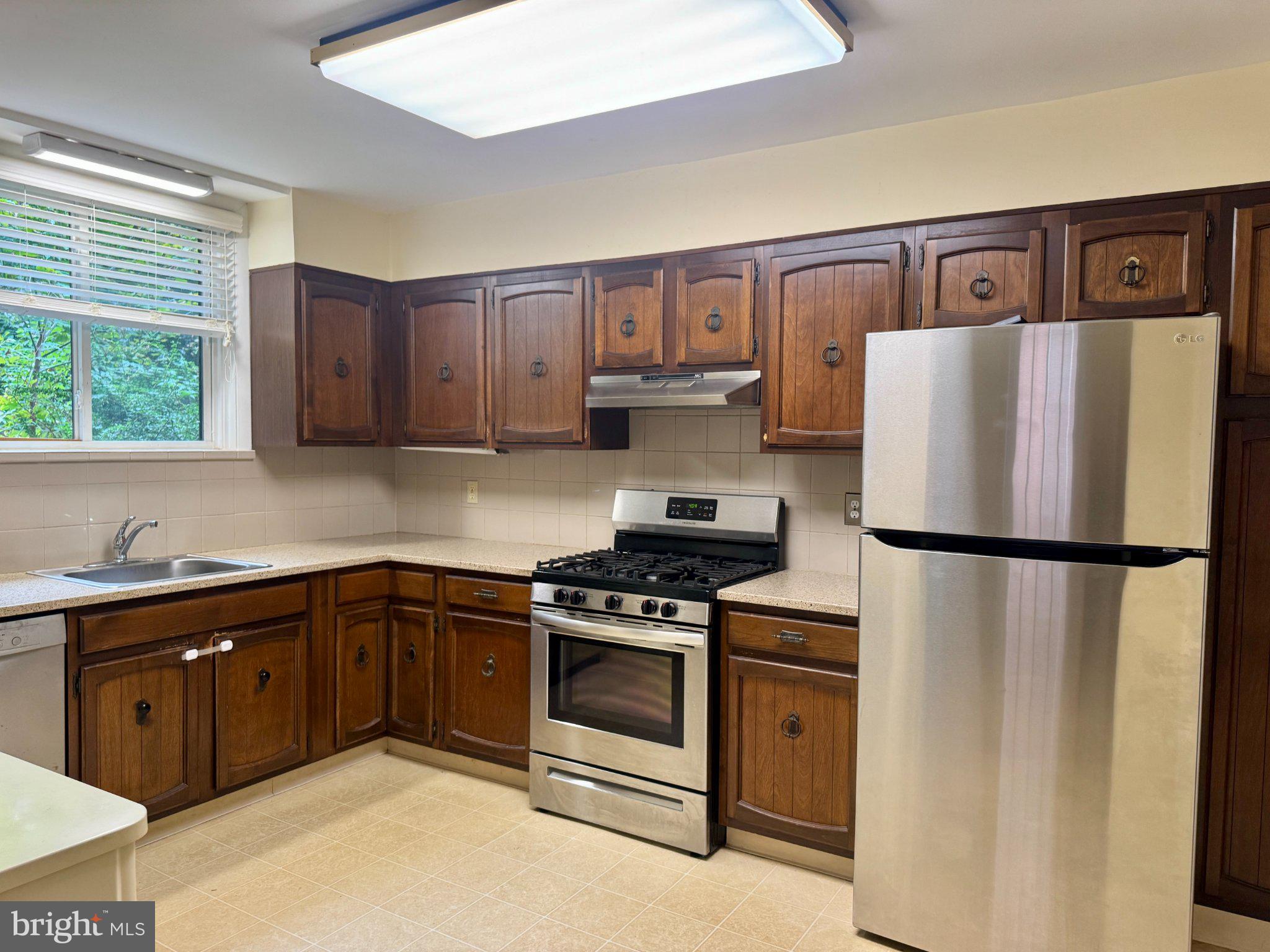 8235 Brookside Road Elkins Park, PA 19027 - Photo 2 of 25 Spacious Kitchen