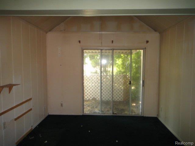2800 Gerald Avenue Rochester, MI 48307 - Photo 7 of 10 DSC03938.JPG