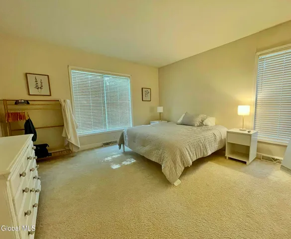 $3,400 | 14 Dyer Switch Road, Unit A, Saratoga Springs, NY 12866