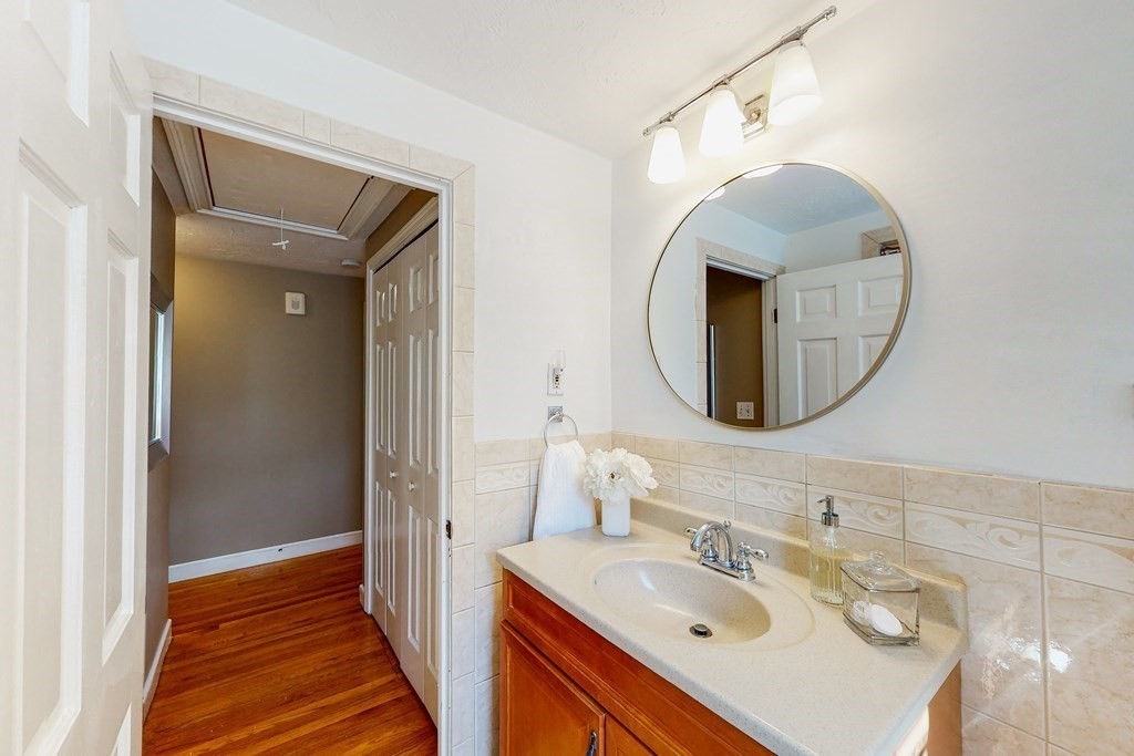 23 Partridge Road Medfield, MA 02052 - Photo 23 of 41 Gallery Image 23
