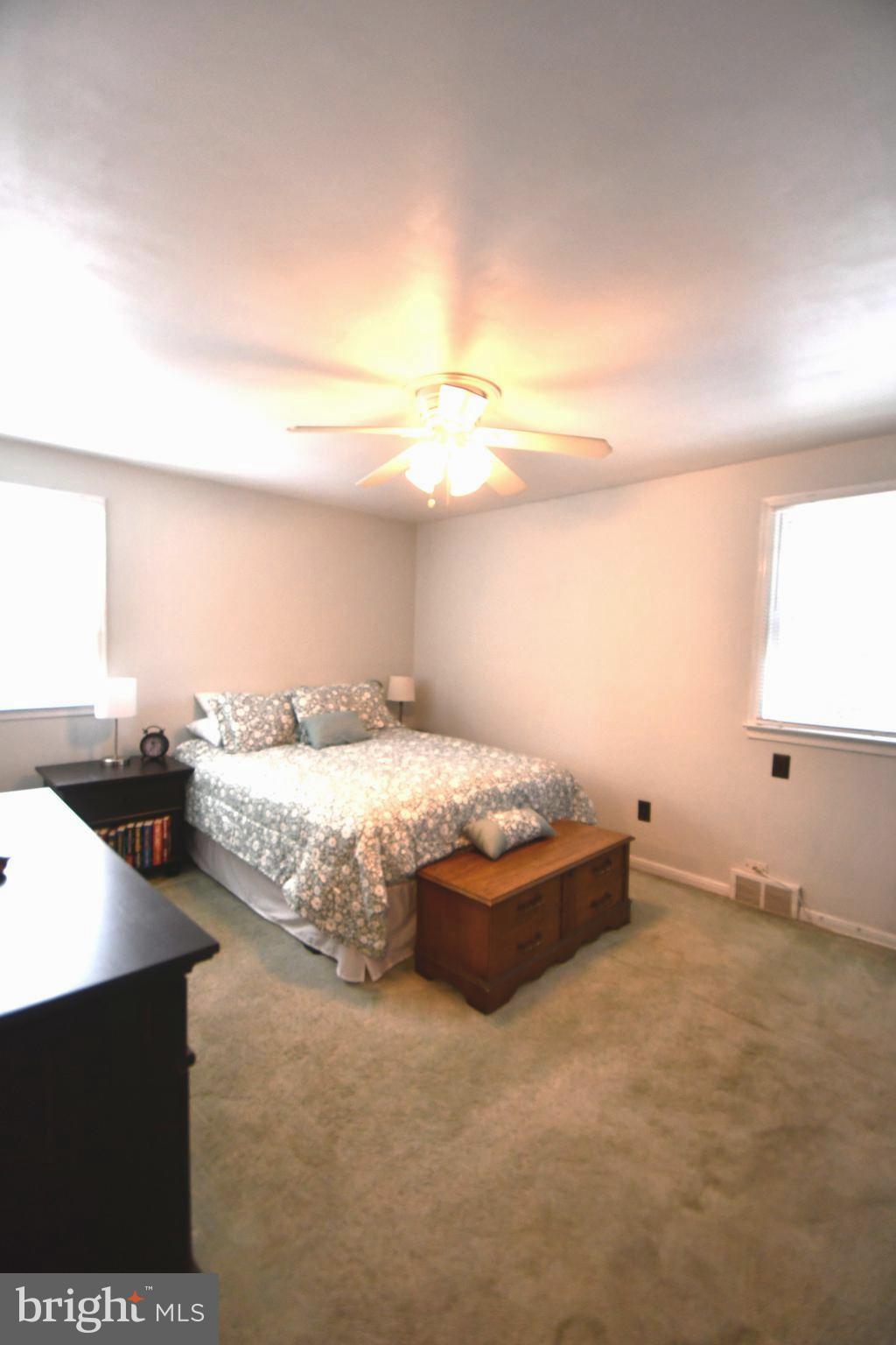 403 Bruce Road Feasterville-Trevose, PA 19053 - Photo 28 of 40