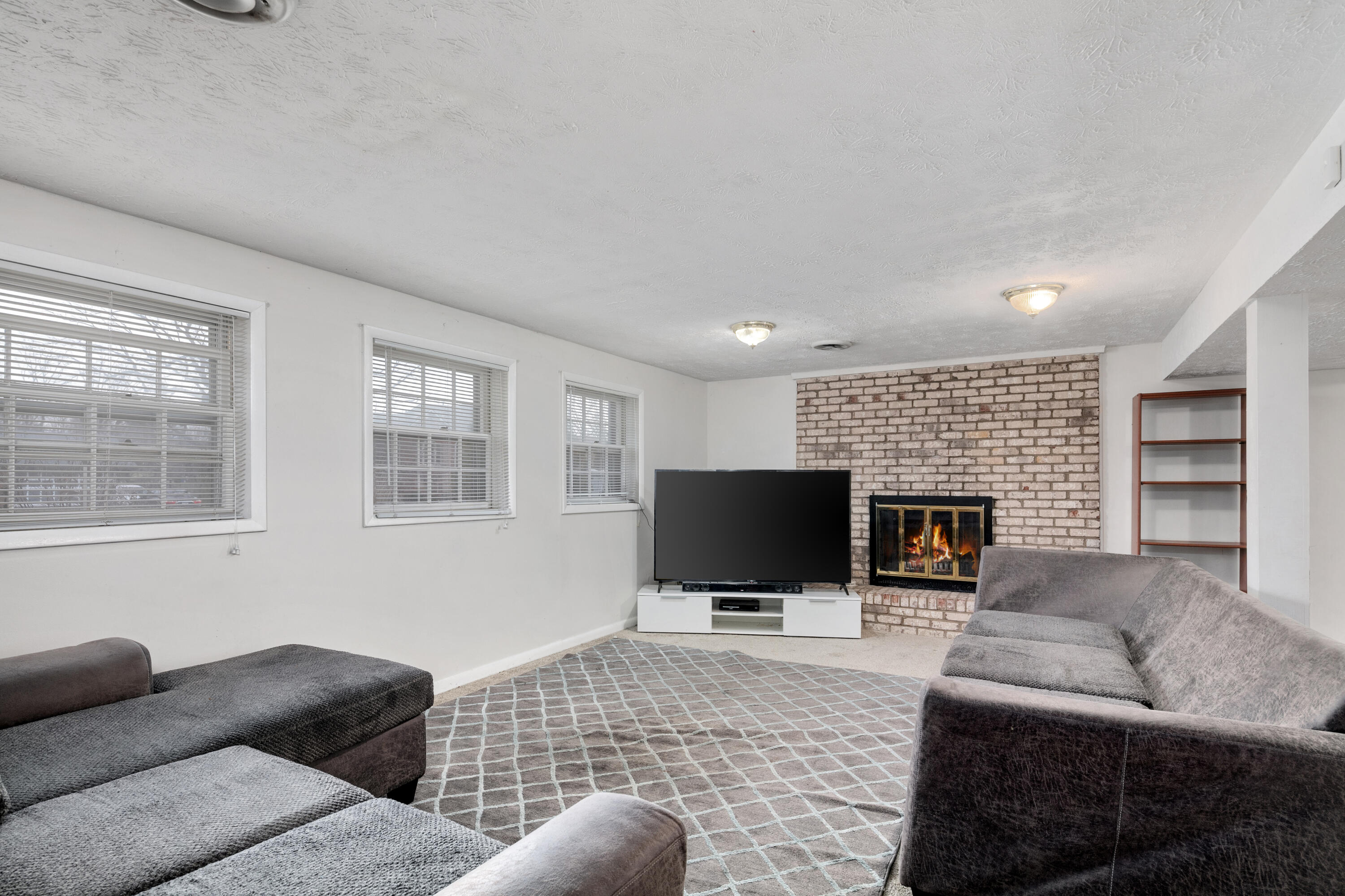1511 Gaidry Road Lexington, KY 40505 - Photo 12 of 14 untitled-3616
