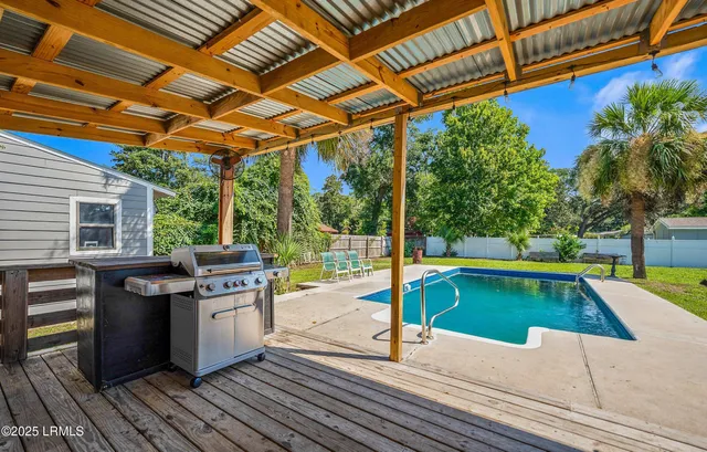 $448,000 | 915 Belleview Circle West, Beaufort, SC 29902