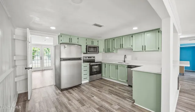 $448,000 | 915 Belleview Circle West, Beaufort, SC 29902