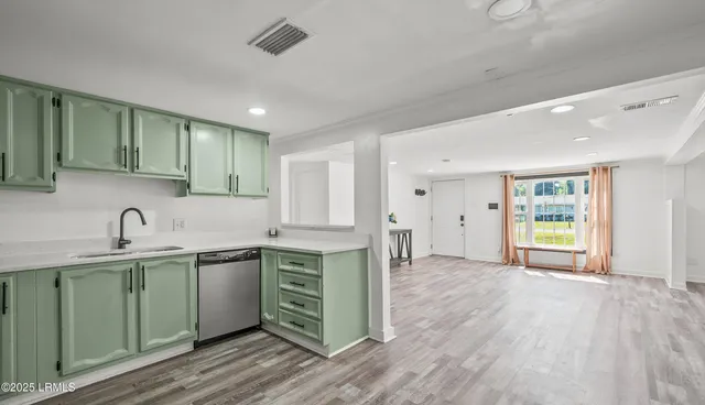 $448,000 | 915 Belleview Circle West, Beaufort, SC 29902