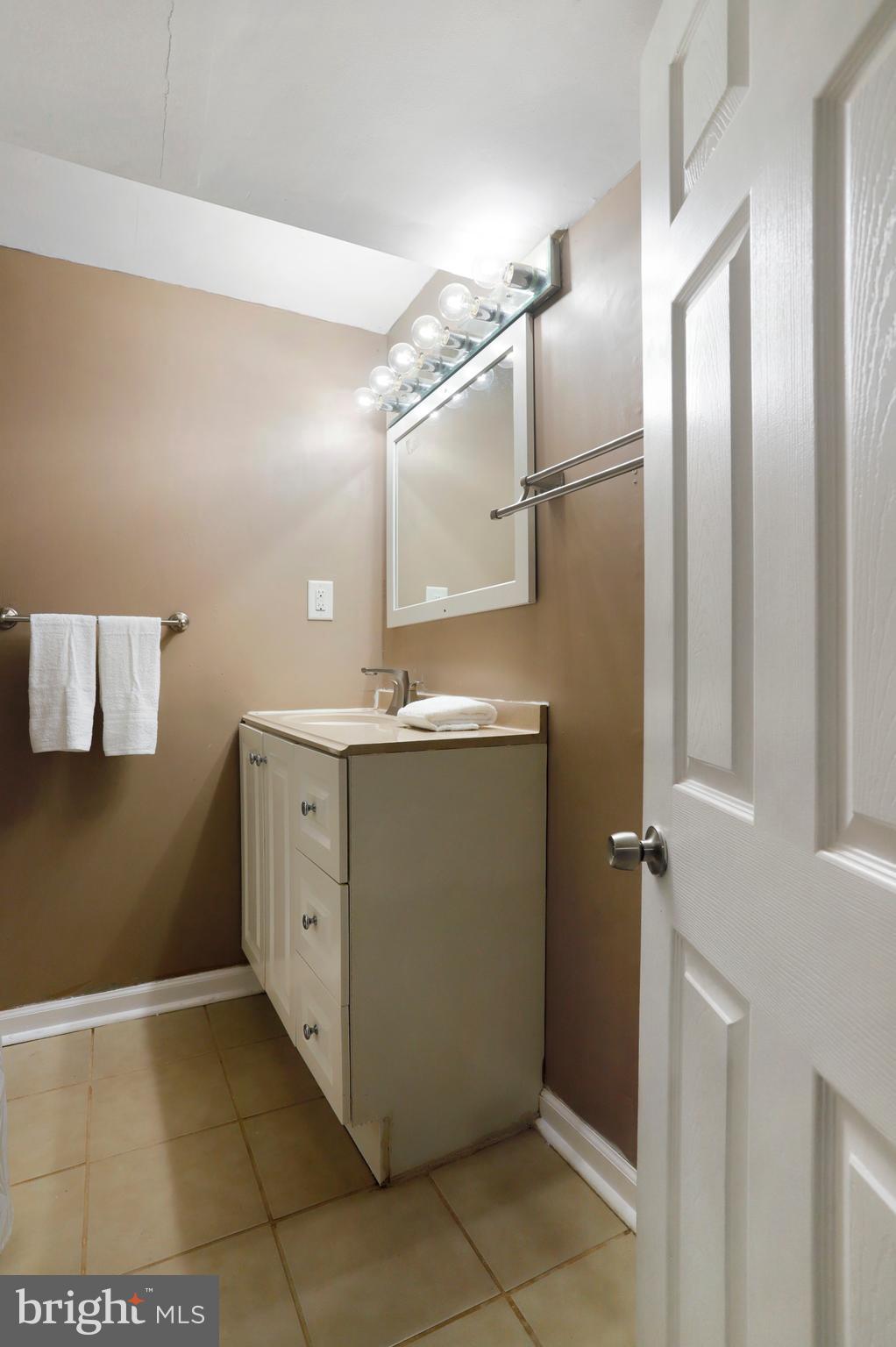 2705 Fridinger Mill Road Manchester, MD 21102 - Photo 25 of 33 Full Bathroom