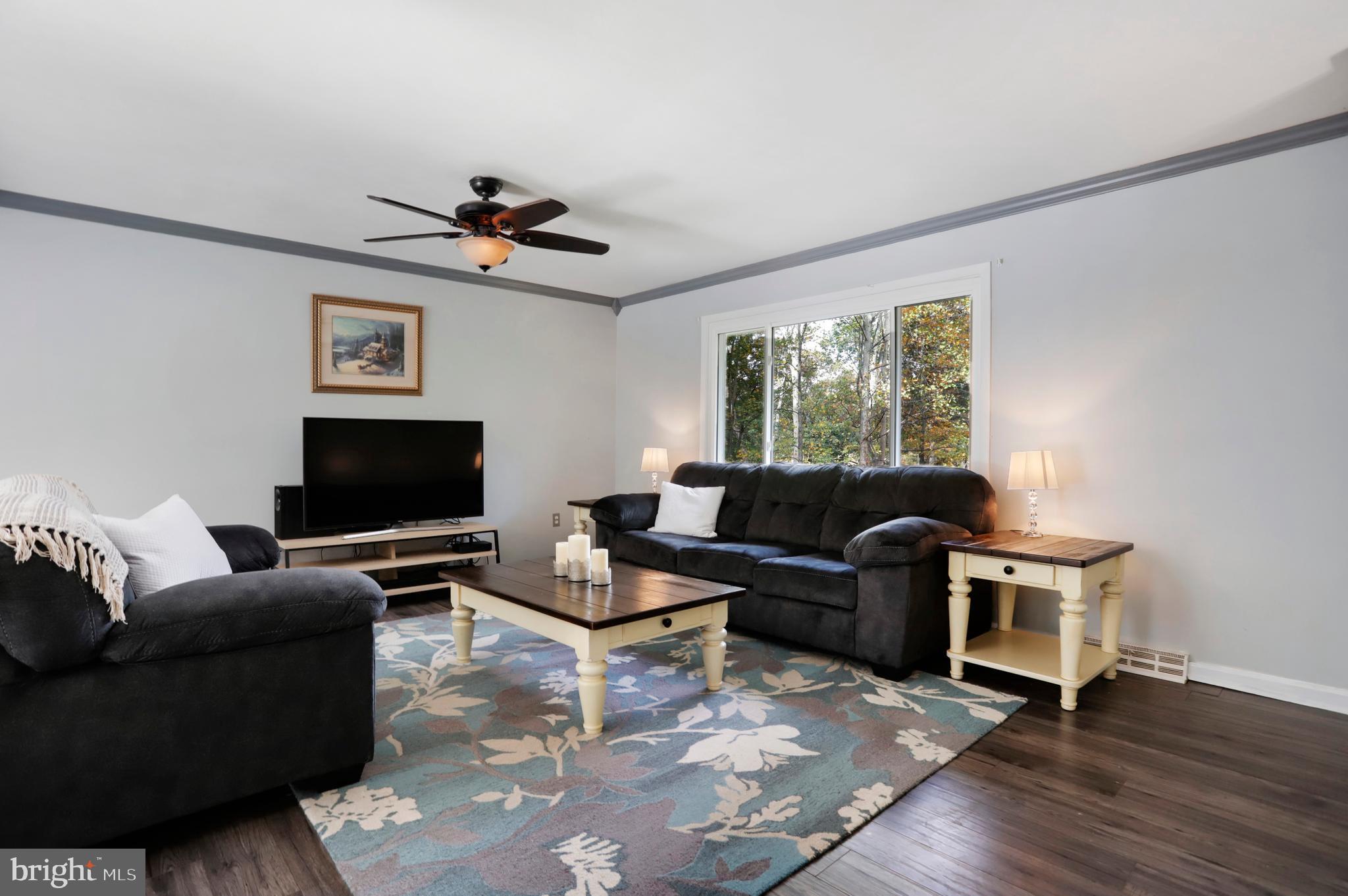 2705 Fridinger Mill Road Manchester, MD 21102 - Photo 4 of 33 Living Room