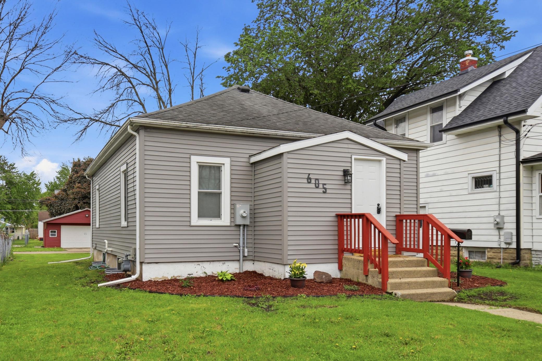 605 9th Avenue Southwest Austin, MN 55912 - Photo 7 of 9
