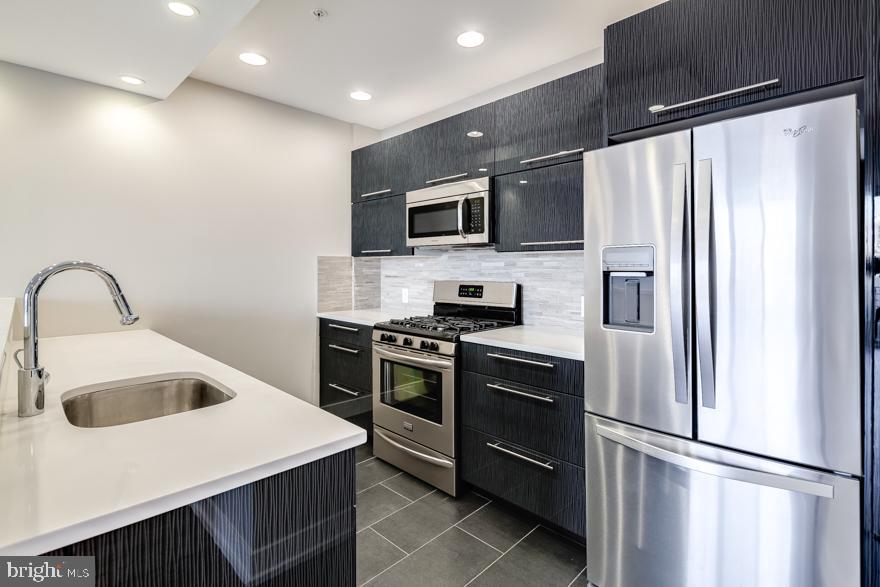 820 North 3rd Street, Unit 301 Philadelphia, PA 19123 - Photo 2 of 9