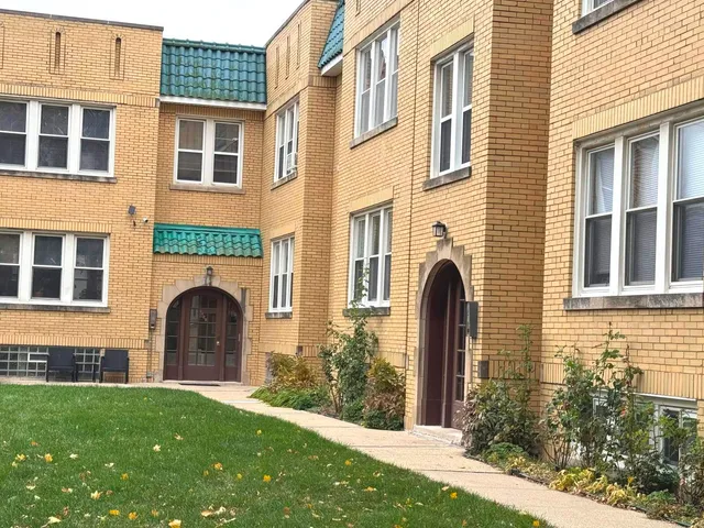 $1,650 | 4428 North Laporte Avenue, Unit 2A, Chicago, IL 60630