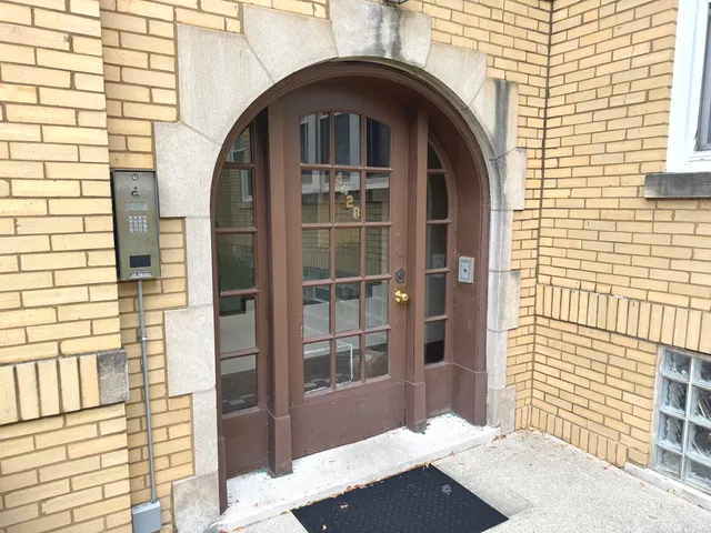 $1,650 | 4428 North Laporte Avenue, Unit 2A, Chicago, IL 60630