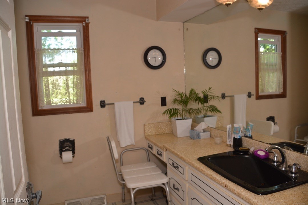 6015 Wolff Road Medina, OH 44256 - Photo 18 of 20 Gallery Image 18