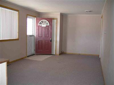 855 South State Vassar, MI 48768 - Photo 4 of 5 20155907-3.JPG