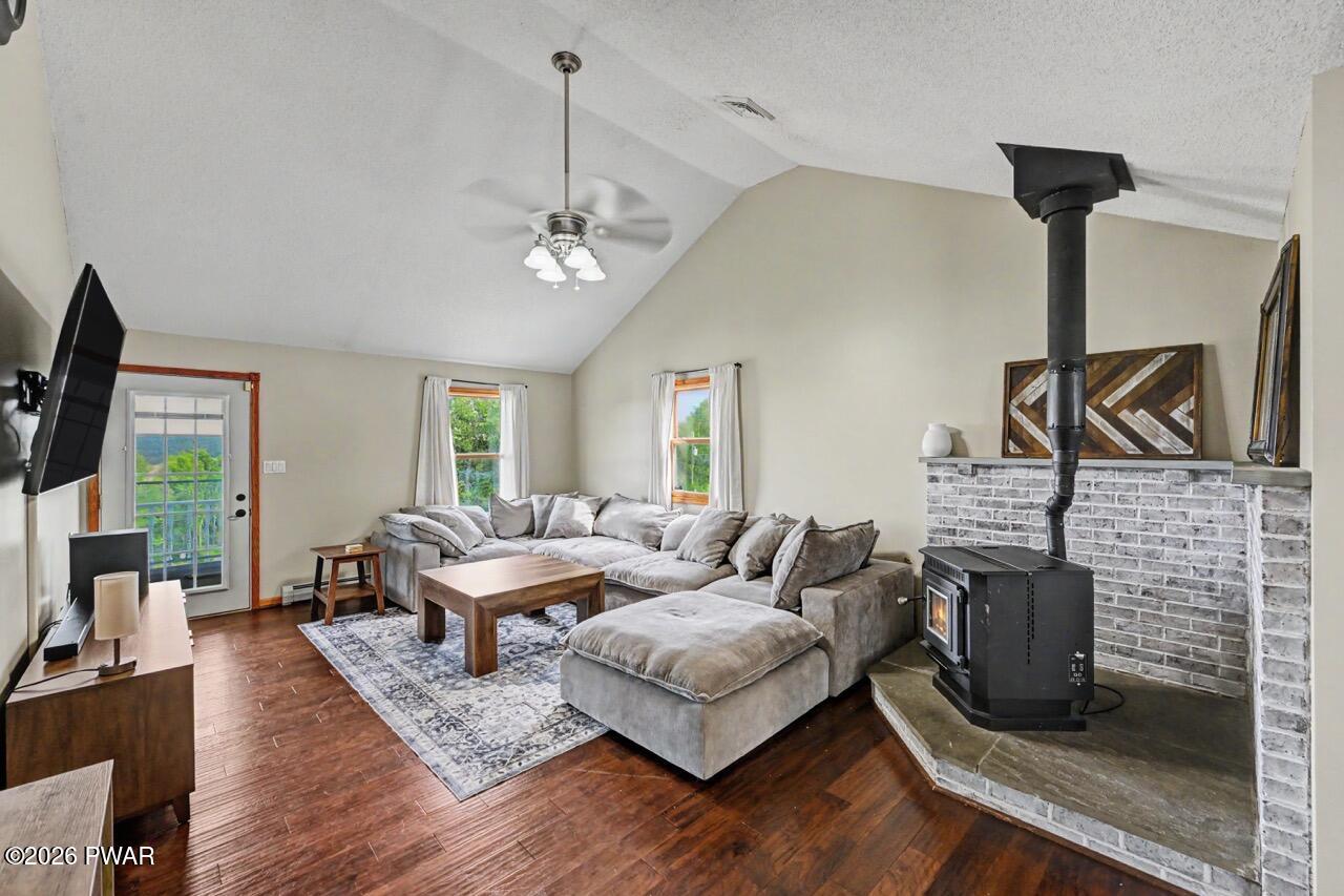 449 Huckleberry Road Newfoundland, PA 18445 - Photo 11 of 79 Gallery Image 11