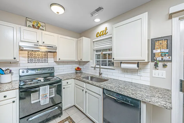 $189,900 | 130 Hornby Circle, Goose Creek, SC 29445