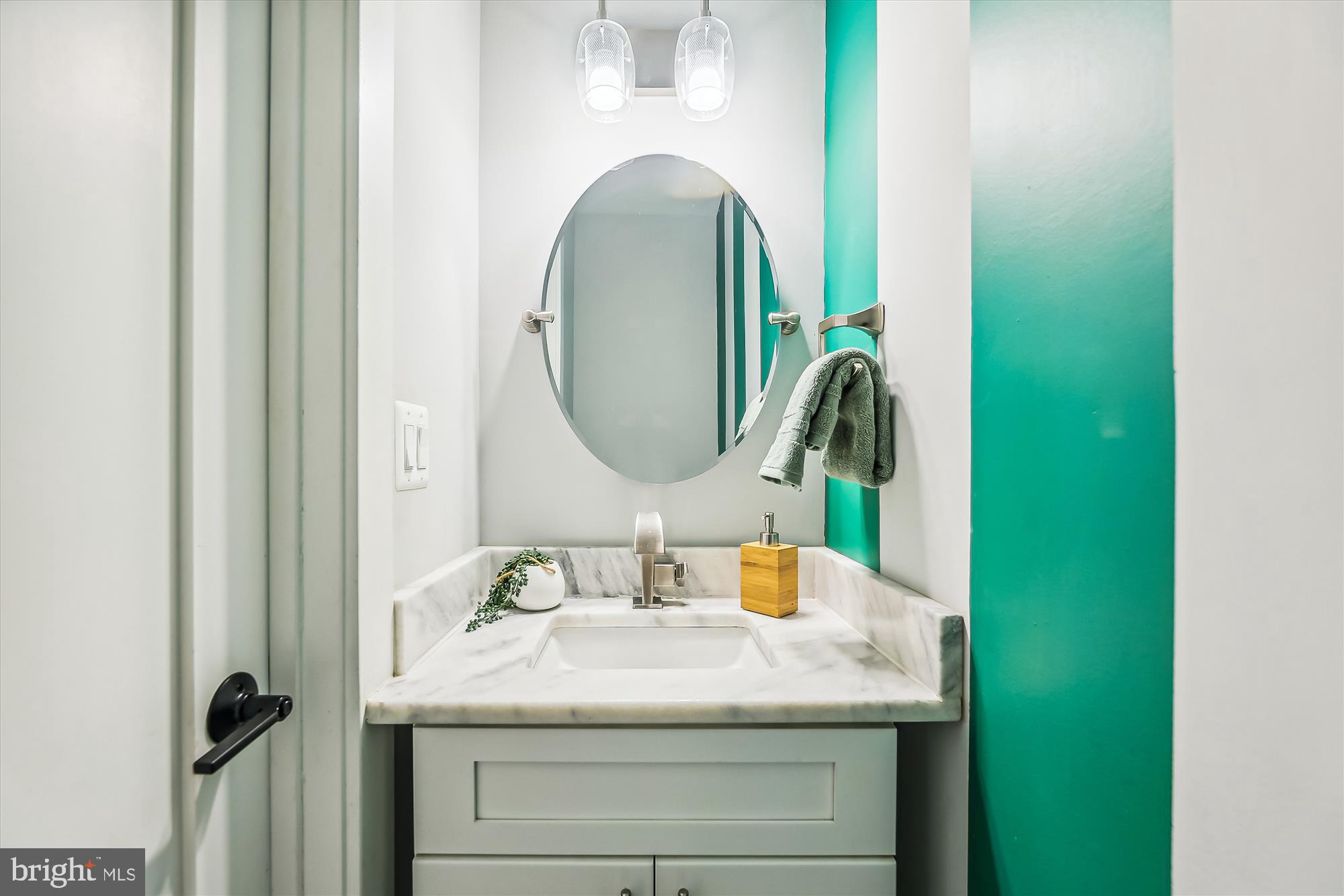 847 20th Street Northeast Washington, DC 20002 - Photo 13 of 52 Powder Room