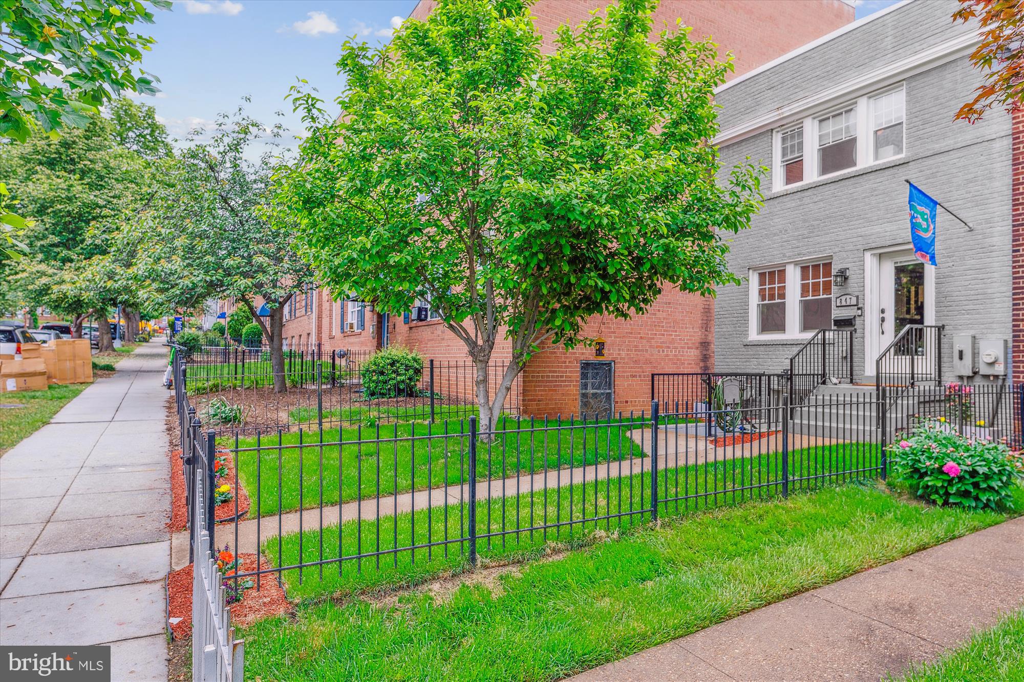 847 20th Street Northeast Washington, DC 20002 - Photo 2 of 52