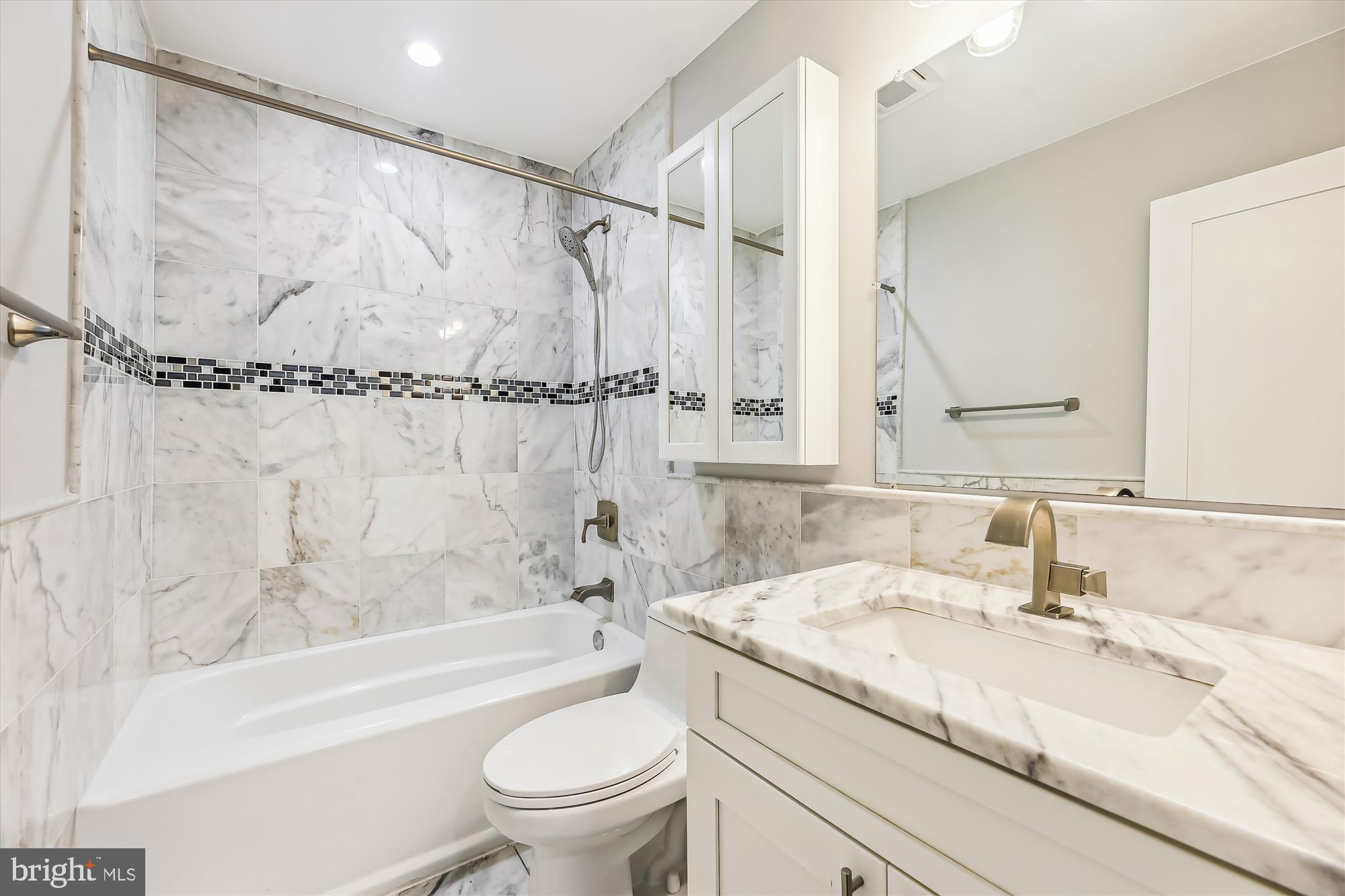 847 20th Street Northeast Washington, DC 20002 - Photo 23 of 52 Bath