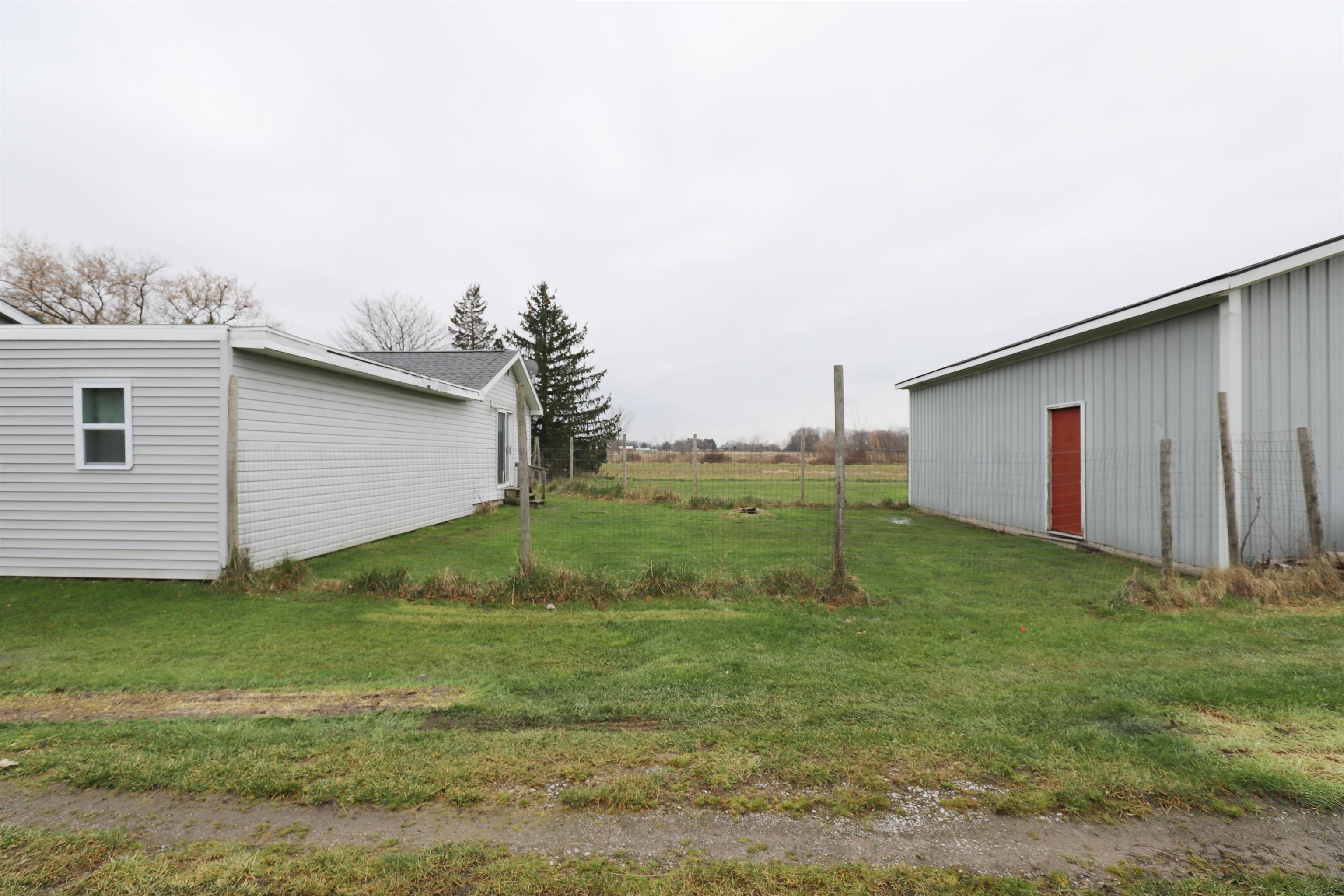 11426 West Stanley Road Flushing, MI 48433 - Photo 20 of 30 50129294-efc4af24-c3d4-42bd-b318-9e3d8750cfa4.JPG