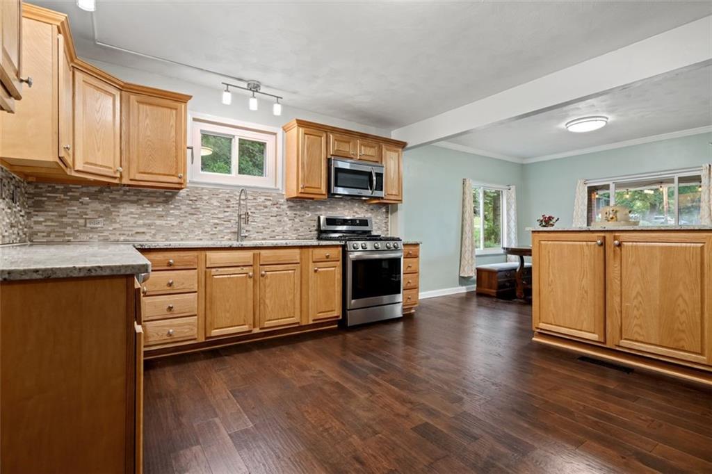 3766 Bakerstown Road Gibsonia, PA 15044 - Photo 11 of 34 Gallery Image 11