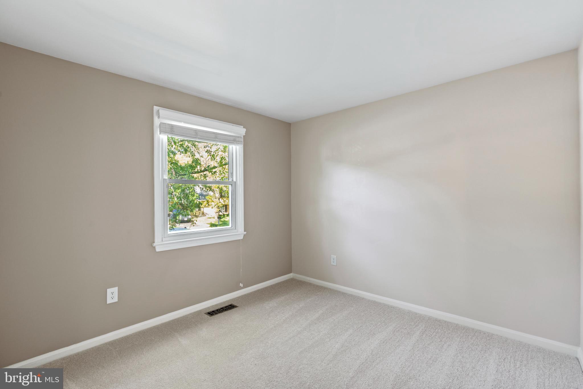 1106 Devon Street Herndon, VA 20170 - Photo 12 of 26 Second Bedroom
