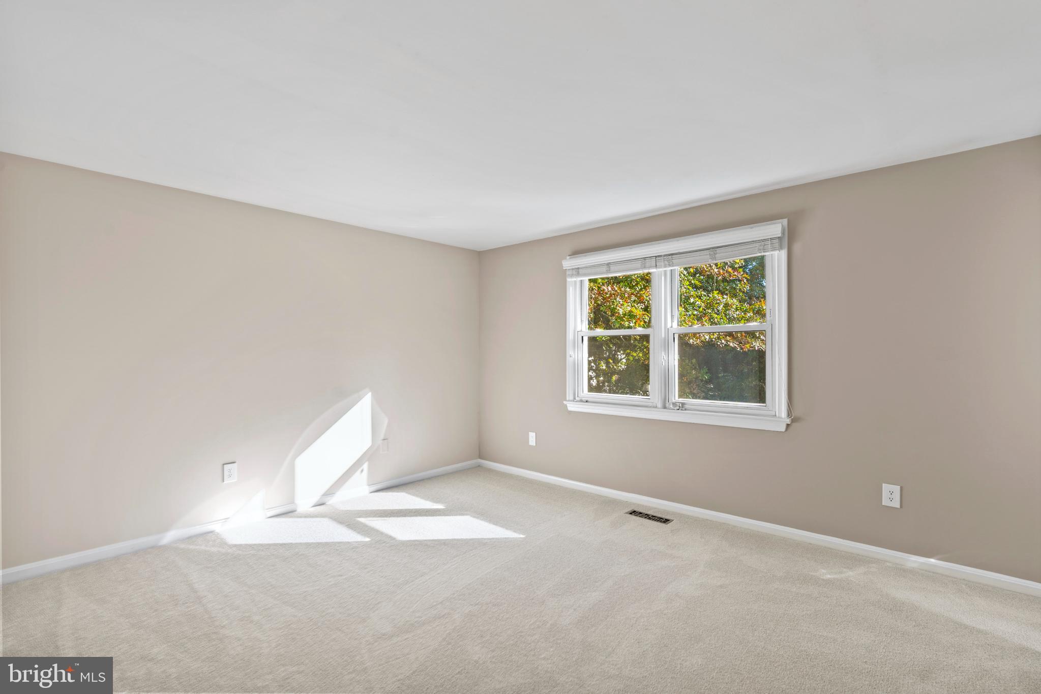 1106 Devon Street Herndon, VA 20170 - Photo 9 of 26 Primary Bedroom