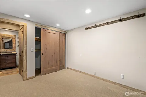 $594,999 | 221 Lakedale Drive, Ronald, WA 98940