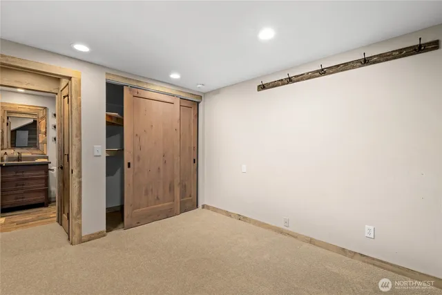 $594,999 | 221 Lakedale Drive, Ronald, WA 98940