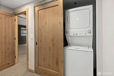 $594,999 | 221 Lakedale Drive, Ronald, WA 98940