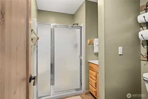 $594,999 | 221 Lakedale Drive, Ronald, WA 98940