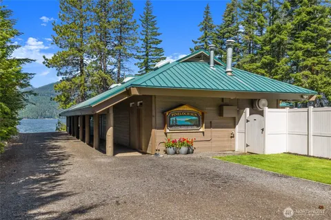 $594,999 | 221 Lakedale Drive, Ronald, WA 98940