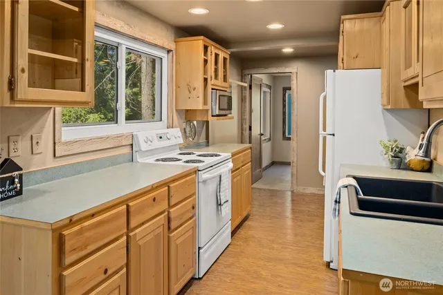 $594,999 | 221 Lakedale Drive, Ronald, WA 98940