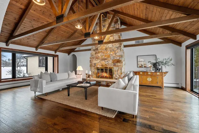 $1,699,000 | 2045 Lost Dauphin Road, De Pere, WI 54115