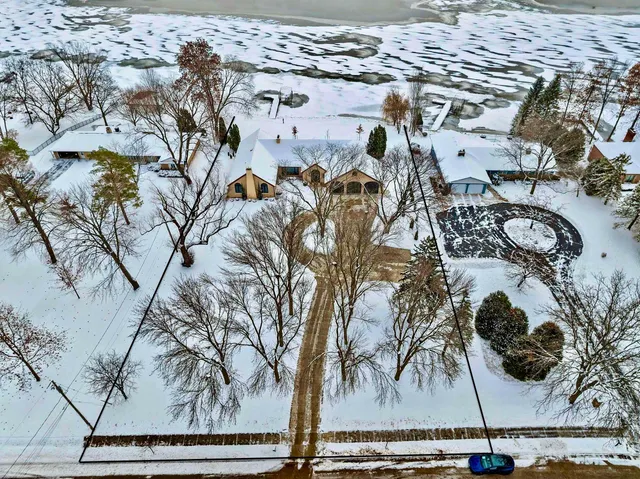 $1,699,000 | 2045 Lost Dauphin Road, De Pere, WI 54115