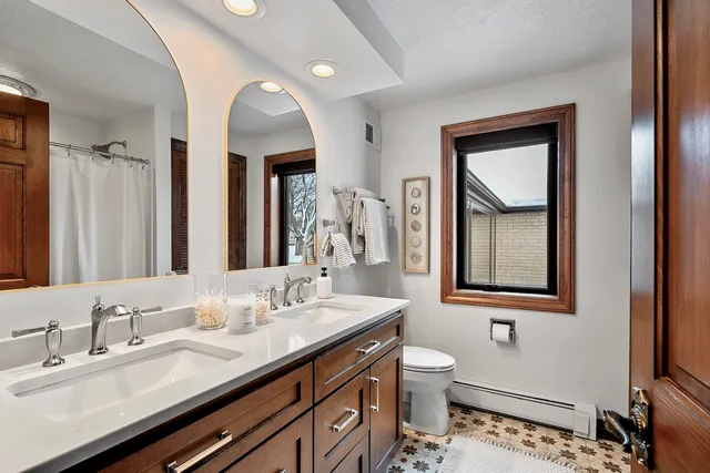 $1,699,000 | 2045 Lost Dauphin Road, De Pere, WI 54115