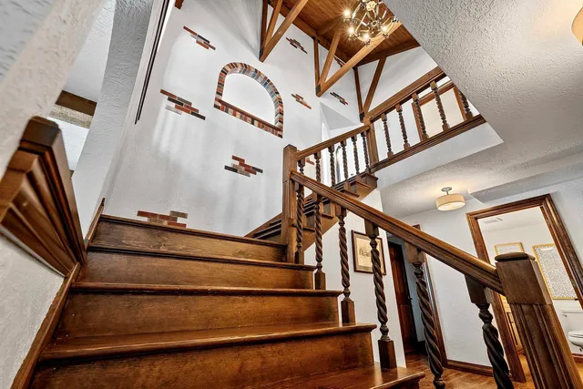 $1,699,000 | 2045 Lost Dauphin Road, De Pere, WI 54115