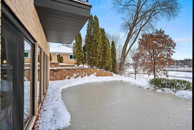 $1,699,000 | 2045 Lost Dauphin Road, De Pere, WI 54115