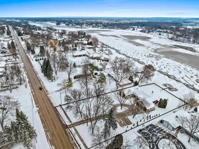 $1,699,000 | 2045 Lost Dauphin Road, De Pere, WI 54115