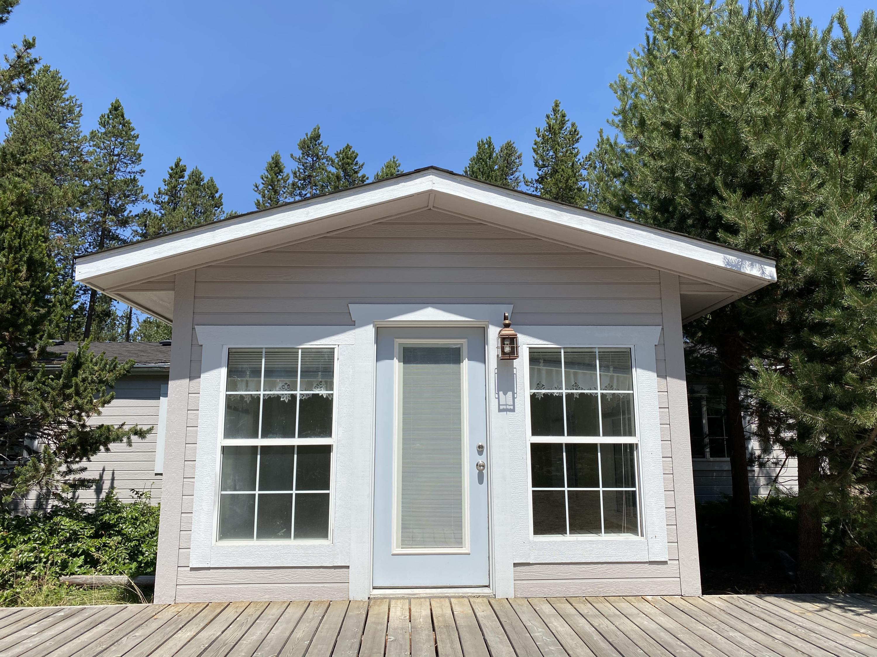 52055 Read Loop La Pine, OR 97739 - Photo 35 of 36 Sunroom
