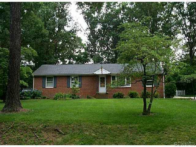 7803 Anoka Road Richmond, VA 23229 - Photo 1 of 1 Exterior Front